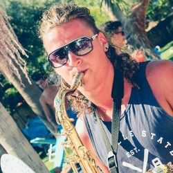 saxofonist melle boeken