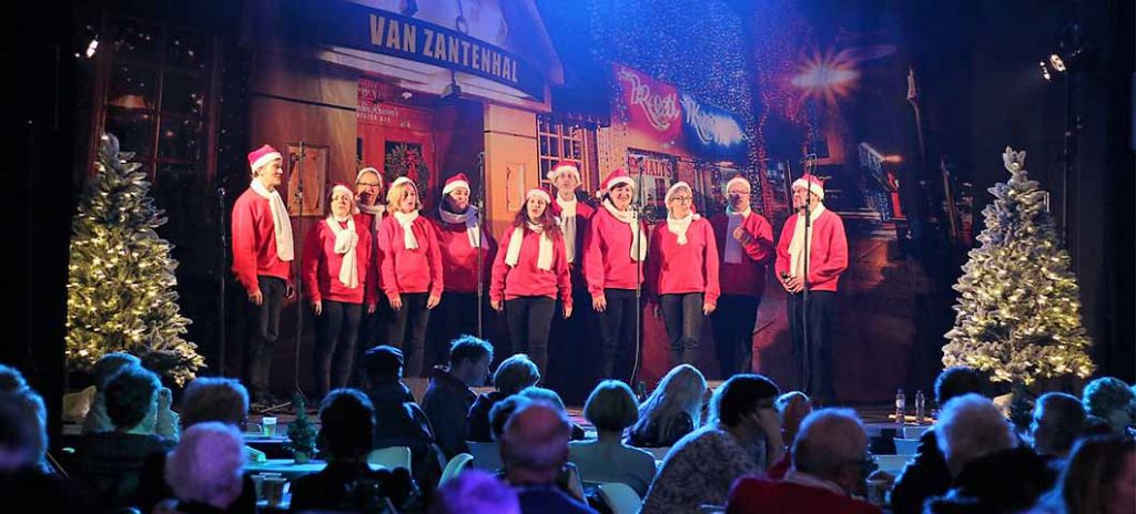 The-Santa-Singers
